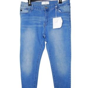 KanCan Jeans size 15 Mid Rise Supper Skiny Light Wash 15/31